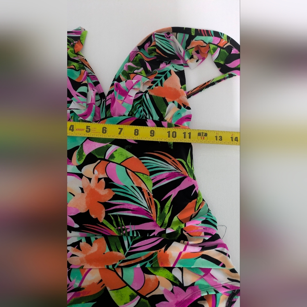 BEYOND CONTROL New Black Multi Printed Ruffled V-neck One-piece Swimsuit Size 10 - Picture 5 of 13